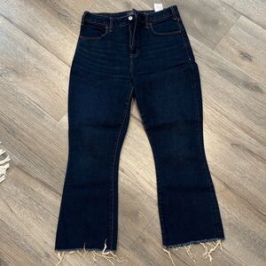 Abercrombie & Fitch - high rise ankle flare